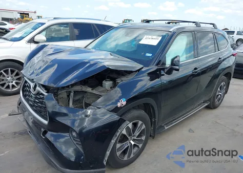 2020 Toyota Highlander Xle z USA, uszkodzony, nr VIN 5TDGZRAH6LS019070